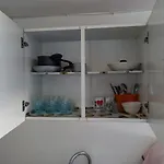 White شقة