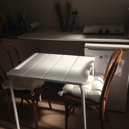 Apartment White *